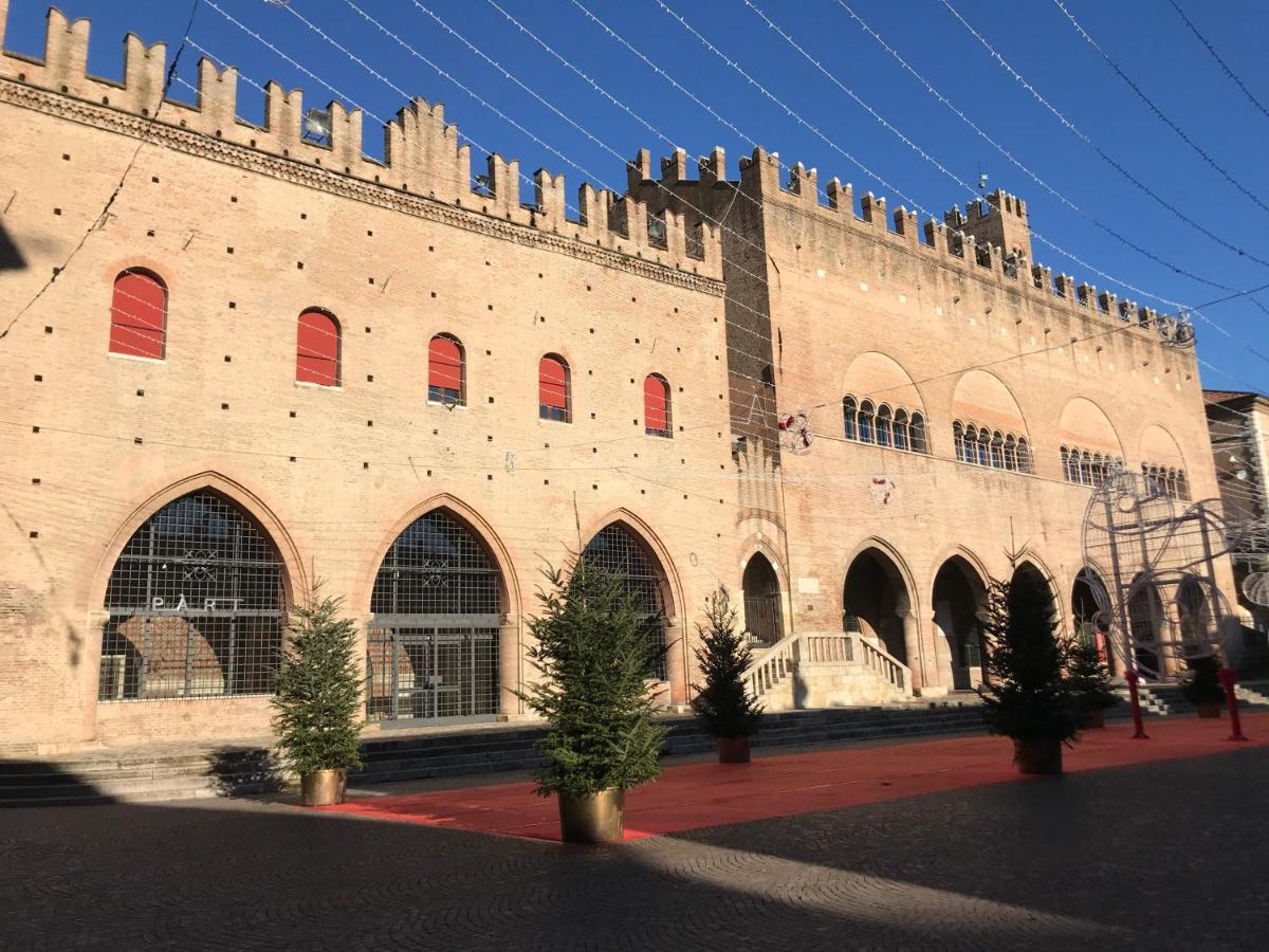 Appartamento Fronte Mare Римини Экстерьер фото
